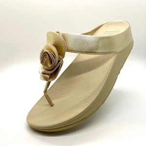 FitFlop Women’s Florrie Toe Post Sandals in Pale Gold size 10